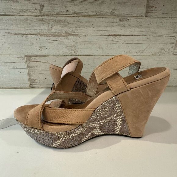 UGG snake print ankle wrap wedges heels shoes sz 8 - Picture 1 of 8